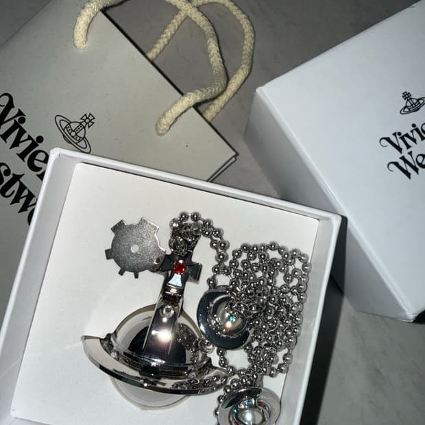 비비안웨스트우드 나나 라이터 목걸이 풀박스