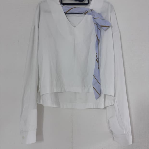 Wardrobe 스카프 블라우스