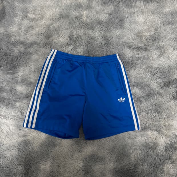 아디다스 유로파 트레이닝 반바지 100사이즈 