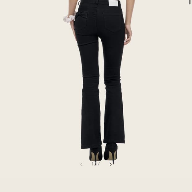 클리시어 블랙 리본 세미로우라이즈 진