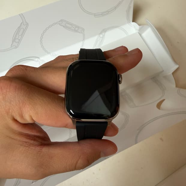 애플워치11 내추럴 티타늄 42mm s급