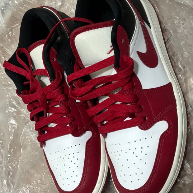 나이키 조던1 로우 레드 240