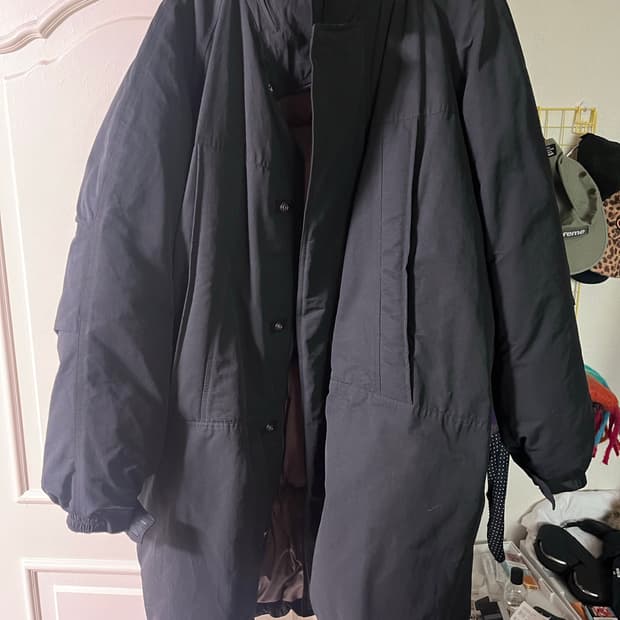 프리즘웍스 몬스터 파카 다운