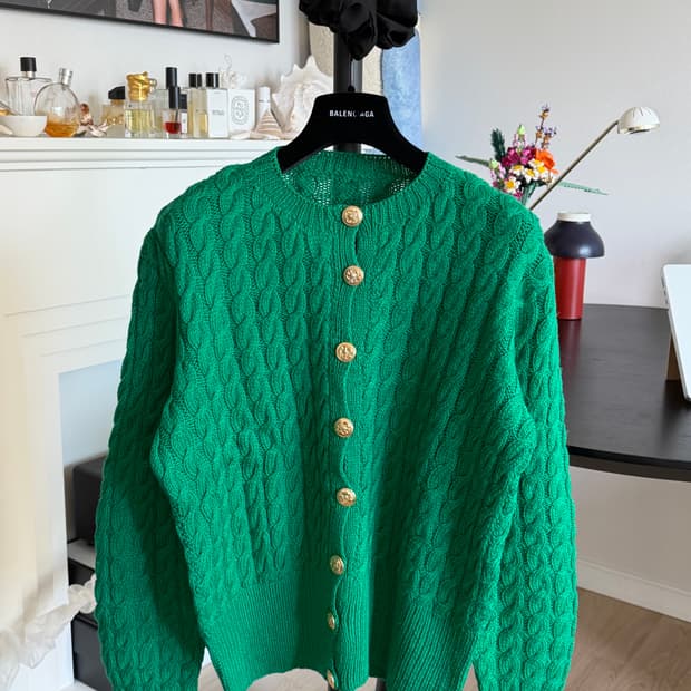 Knit sweater 니트 가디건/스웨터