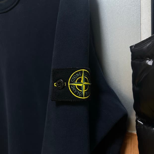 스톤아일랜드 맨투맨 (새상품)