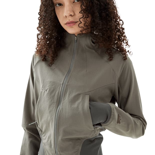 새상품) 썬러브 우먼스 비아틱 소프트쉘 자켓 세이지