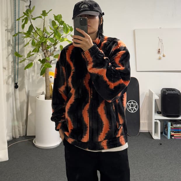 YESEYESEE 벨루어 트랙 자켓