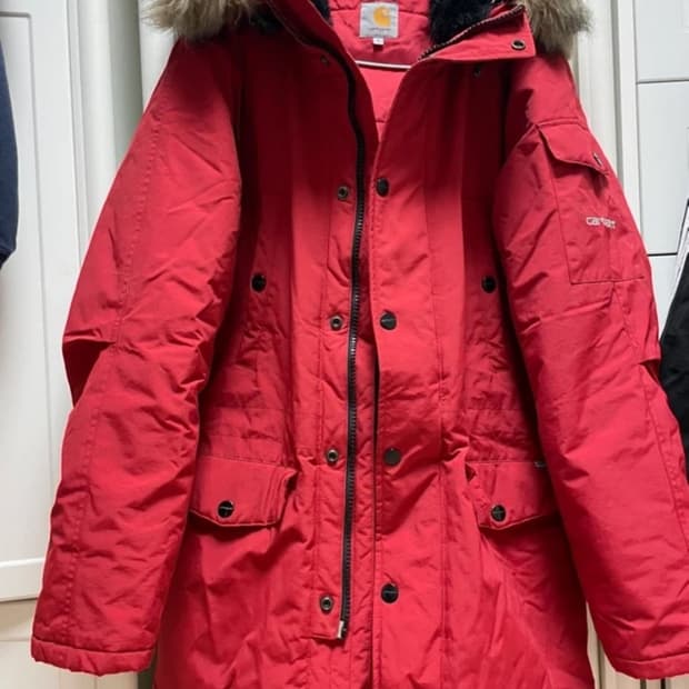 칼하트 패딩 미국사이즈라 95-100정도 (표기S)