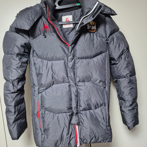 르꼬끄 정품 FC서울 오리털 패딩 85사이즈 판매합니다