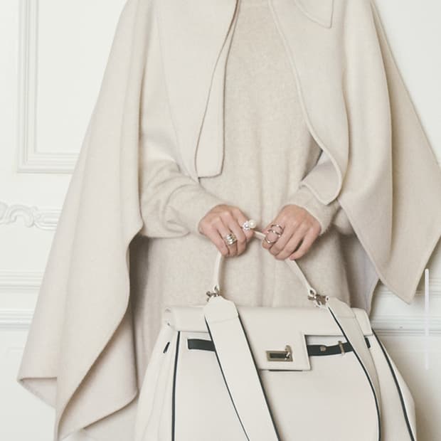 줄로그 핸드메이드 케이프 