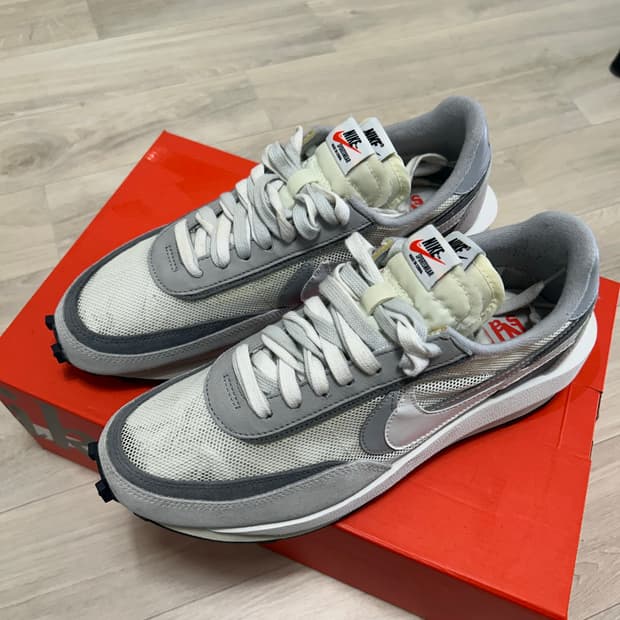 나이키 사카이 LD와플 서밋 화이트