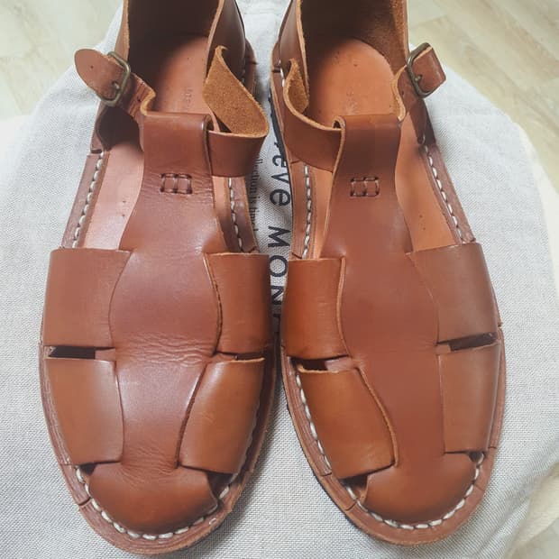 스티브모노 가죽샌들 6사이즈