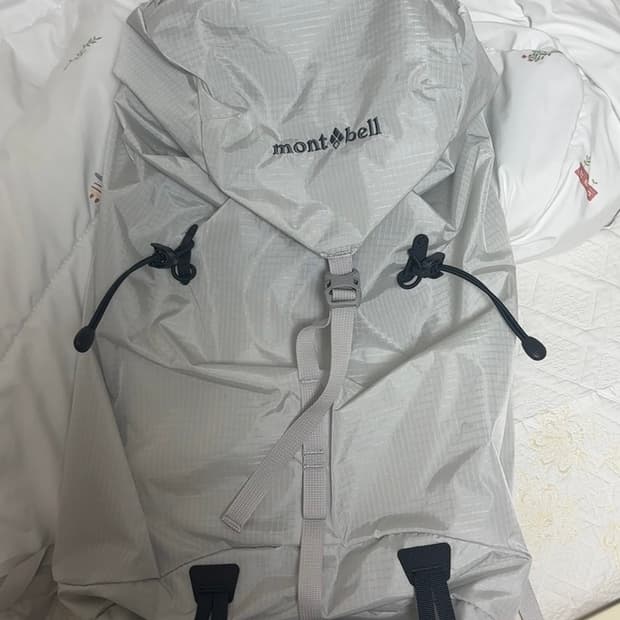 몽벨 밸런스 라이트 백팩 20L 라이트그레이