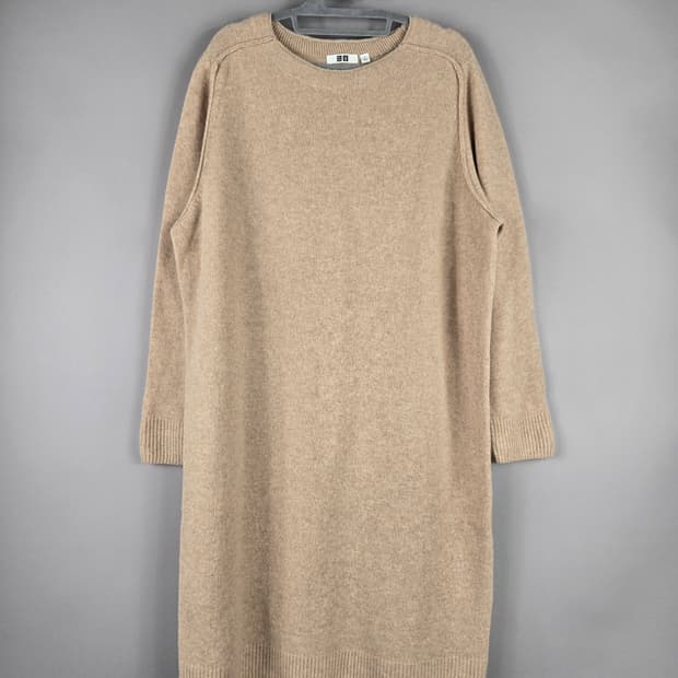 [무료배송]유니클로 U 르메르 L 프리미엄 램스울 니트 원피스 울100