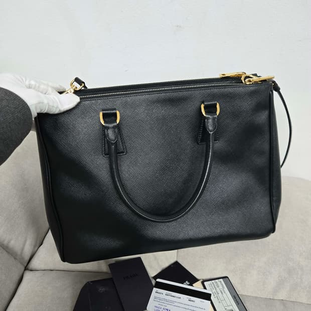 [보증서 정품] 프라다 사피아노 토트 숄더백