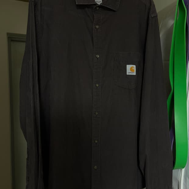 칼하트 코듀로이 셔츠 브라운 색상 L 사이즈