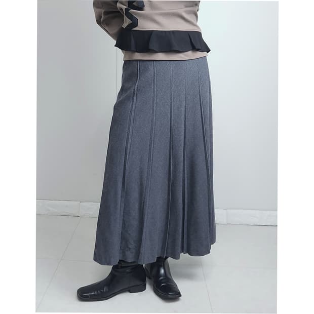 플리츠 롱 스커트