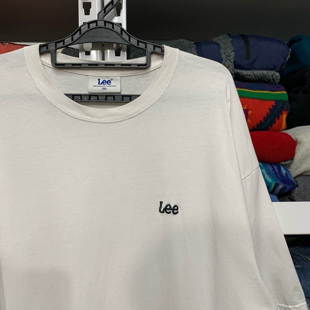 [2XL] LEE 스몰로고 티셔츠