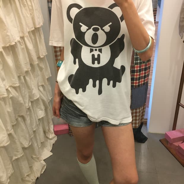히스테릭글래머 화이트 퍽베어 반팔티