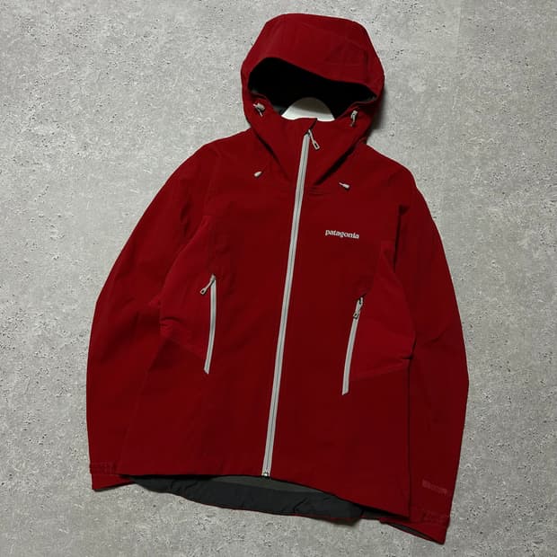 파타고니아 스몰로고 윈드스토퍼 레드 바람막이