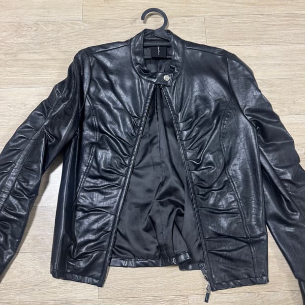 nache 셔링 레더 자켓