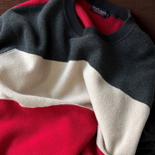 Fleece crew neck panel pullover