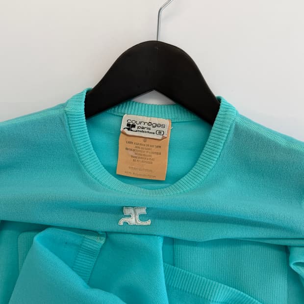 Courreges 꾸레쥬 시그니처 투포켓 니트 탑