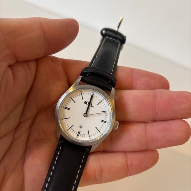 마가렛호웰 손목시계 나토스트랩