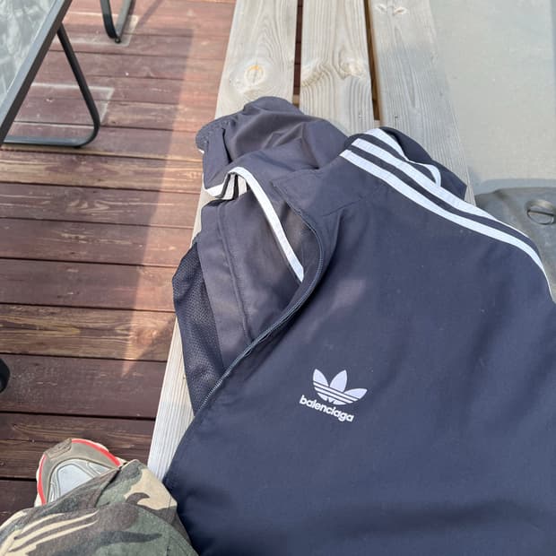 발렌시아가 X아디다스 스투 (네이비)