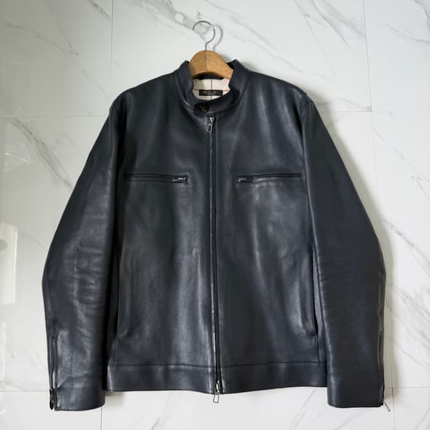 로로피아나 카프스킨 가죽 자켓 M