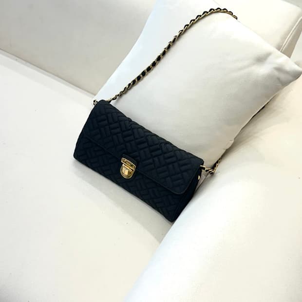 프라다 마트라쎄 퀼팅 체인 크로스백 (정품)