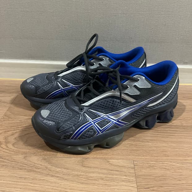 아식스 X 키코 젤 퀀텀 지엔치아 다크 그레이 (280)