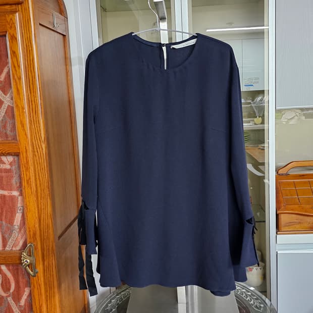 55)[레니본] 정품다크네이비블라우스