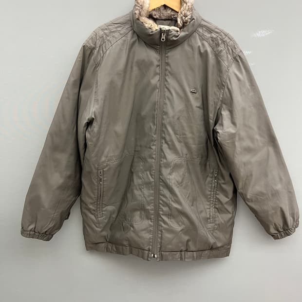 라코스테 남성 토끼퍼 덕다운 경량패딩 브라운