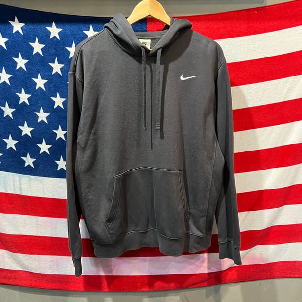 나이키 스우시 후드티