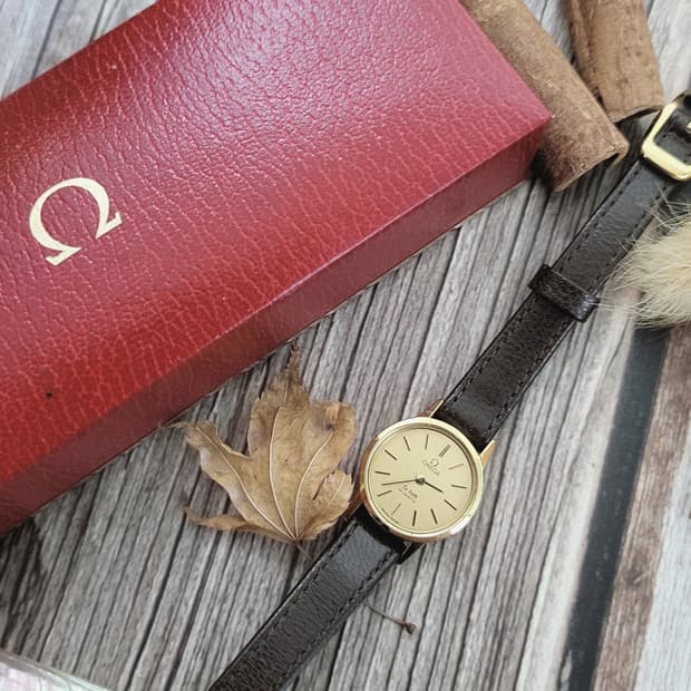 정품 오메가 드빌 라운드 푸쉬 쿼츠시계 [정품박스,밴드포함]