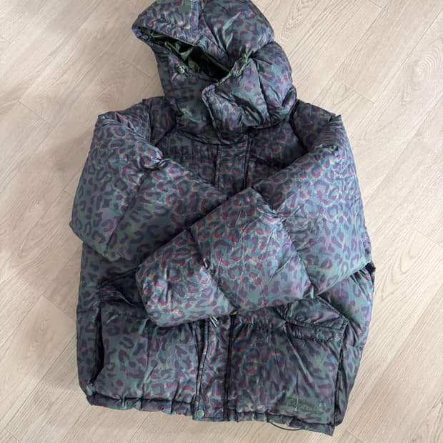 Supreme leopard puffer 700-fill 24fw