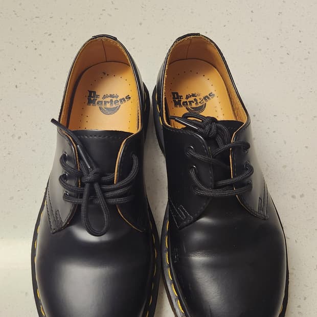 [EU 37] 닥터마틴 1461 스무스 3홀 