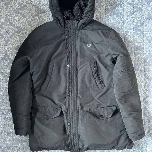 프레드페리 덕다운 패딩