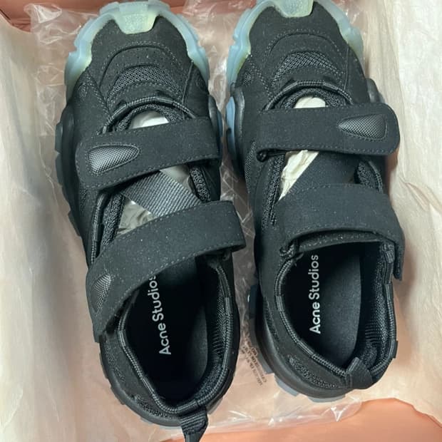아크네스튜디오 운동화