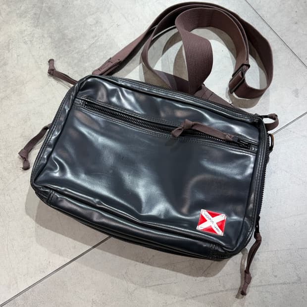 러기지라벨 요시다 포터 크로스백 레드라벨