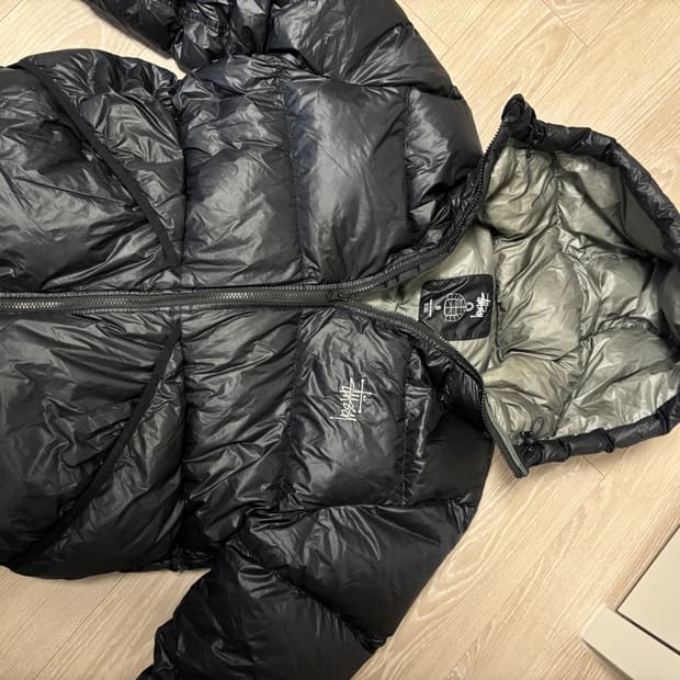 S 스투시 다운 파카 마이크로 립스탑 팬텀 패딩 블랙 판매