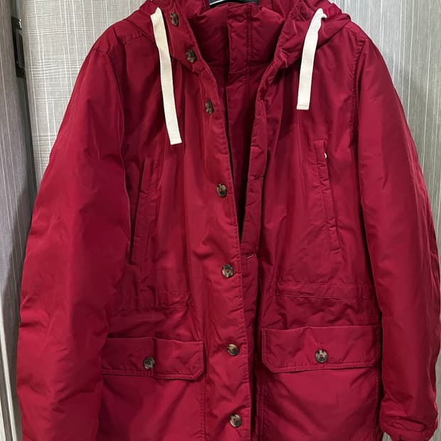 아크네 레드 패딩 48