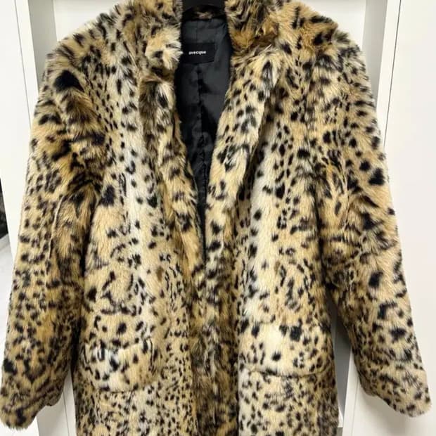 레오파드퍼코트