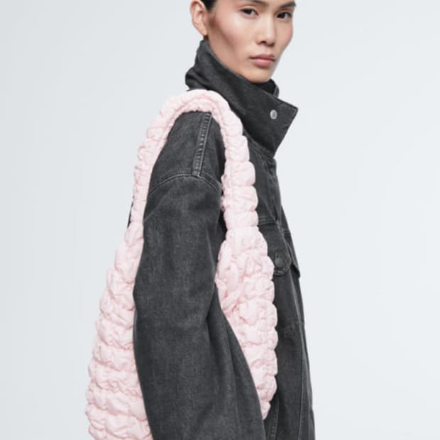 Cos 퀄티드 미니 토트백 라이트핑크