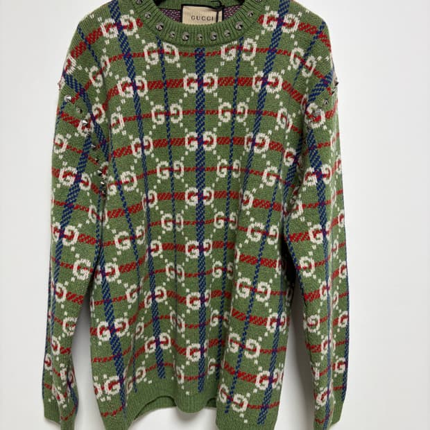 구찌 남성 울 스터드 니트 M사이즈 국내매장판 새상품 정가 240만