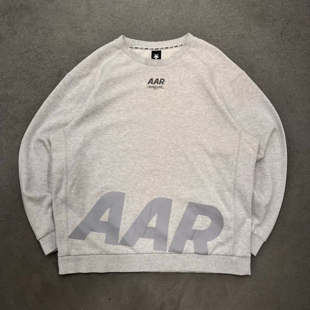 105 데상트 AAR 맨투맨