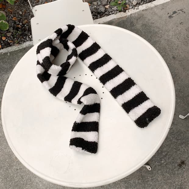 뽀글이 단가라 스트라이프 목도리 머플러