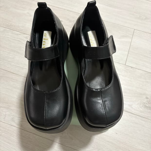 글로우 보세 메리제인 통굽