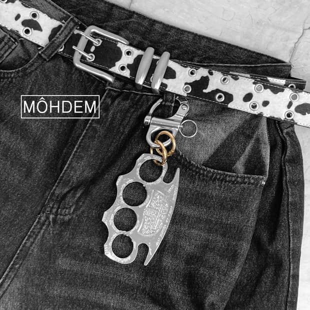 테토남 너클 스파이크 키링 열쇠고리